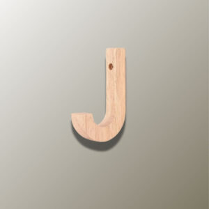 Patère porte manteau en bois J Relevé design moderne