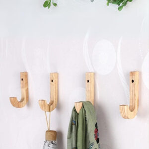 Patère en bois J Relevé pour rangement pratique et élégant