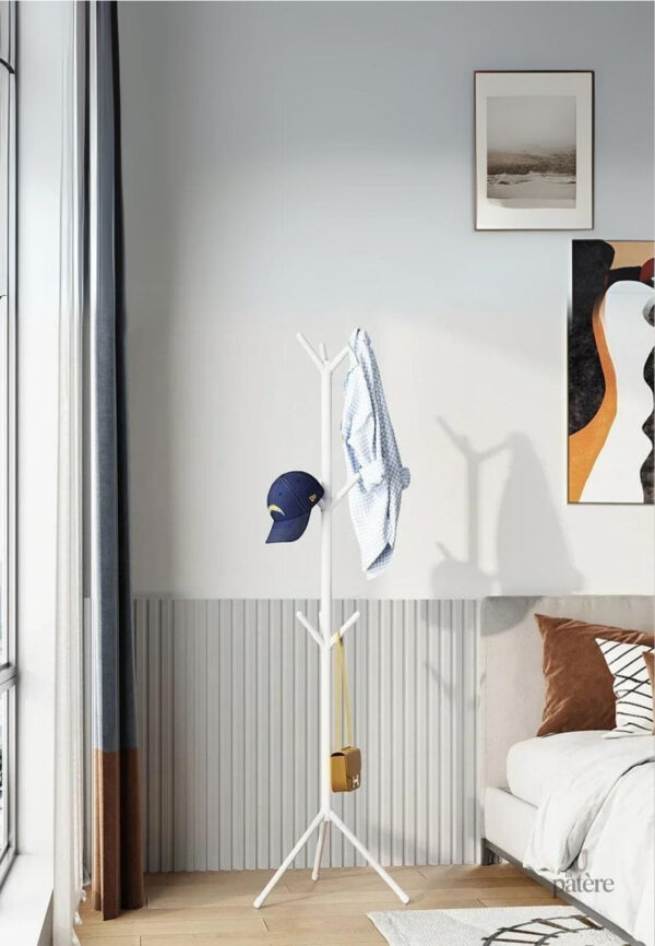 Porte manteau sur pied blanc en finition élégante