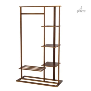 Porte manteau en bois foncé avec étagères pratiques