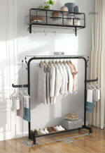 Meuble porte-manteau et chaussure simple sur roulette