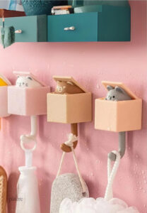 Patère murale enfant motif chat en couleur rose