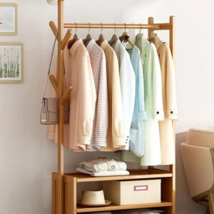 Meuble porte manteau en bois clair ouvert 70cm