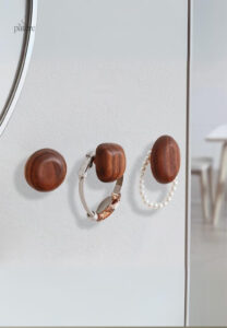 Accessoire mural en bois champignon pour suspendre vêtements