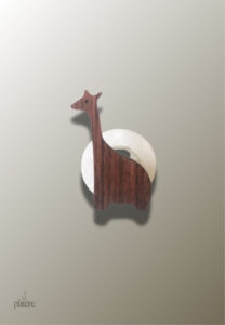 Porte manteau enfant girafe en bois coloré