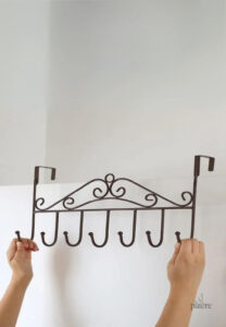 Porte manteau design avec porte portail