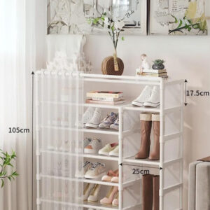 Meuble porte manteau et chaussures blanc avec rideaux