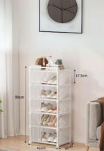Meuble porte manteau et chaussures blanc avec rideaux