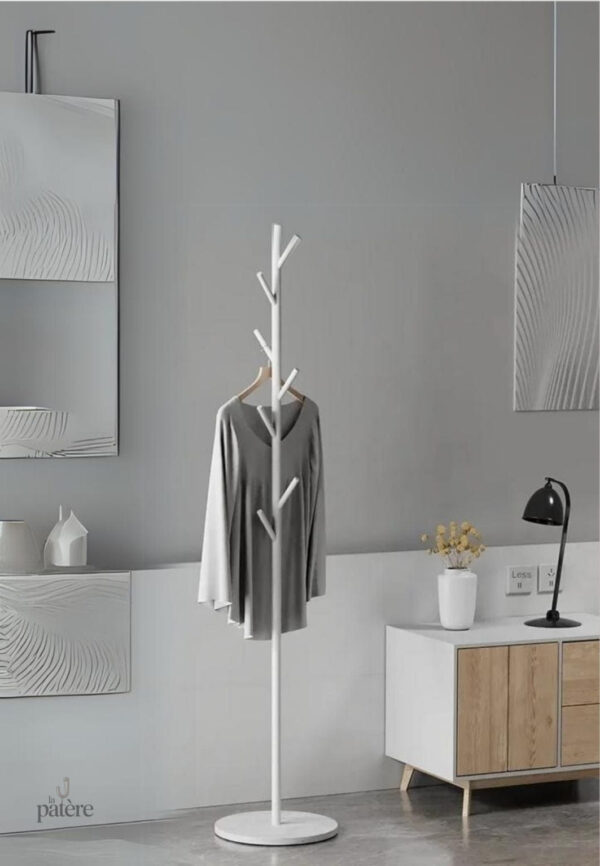 Porte manteau sur pied design arbre blanc sur base blanche