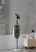 Porte manteau design arbre noir sur base blanche