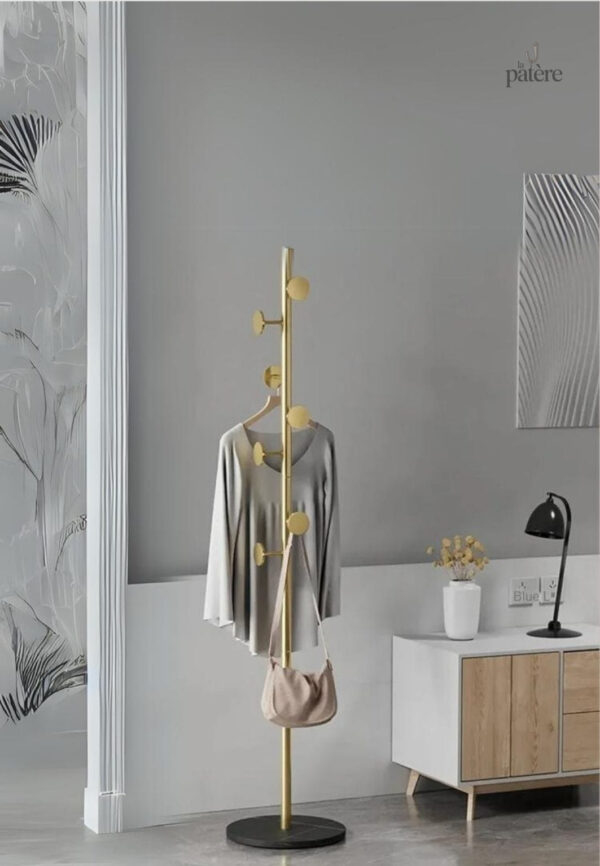 floor-to-floor-bedroom-light-luxury-rock-plate-base-metal-ogbdwn-1 Porte manteau champignon doré sur base noire