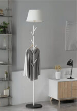 Porte manteau sur pied design arbre blanc avec base noire