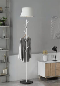 Porte manteau sur pied design arbre blanc avec base noire