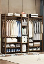 Meuble porte-manteau et chaussures en bois aéré