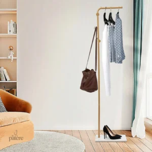 Porte manteau sur pied or avec base blanche