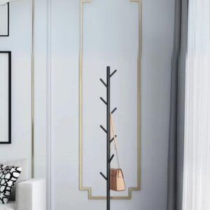 Porte manteau sur pied design arbre noir sur base blanche