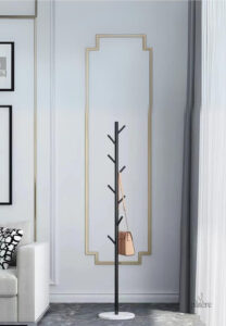 Porte manteau sur pied design arbre noir sur base blanche