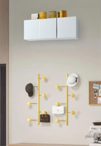 Porte manteau vertical en métal doré, style moderne et élégant