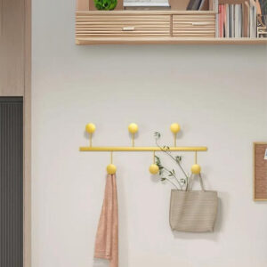 Porte manteau vertical en métal doré, 4 crochets décoratifs