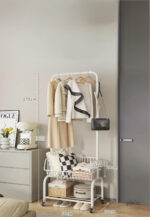 Meuble porte-manteau et chaussures blanc