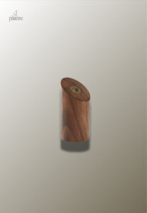 Patère en bois foncé Petite Branche pour rangement élégant