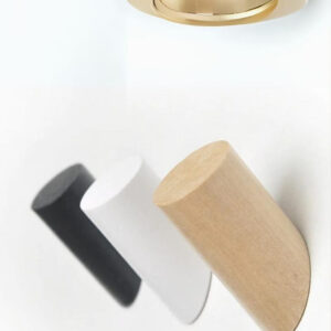 Patère en bois blanc au design élégant et naturel