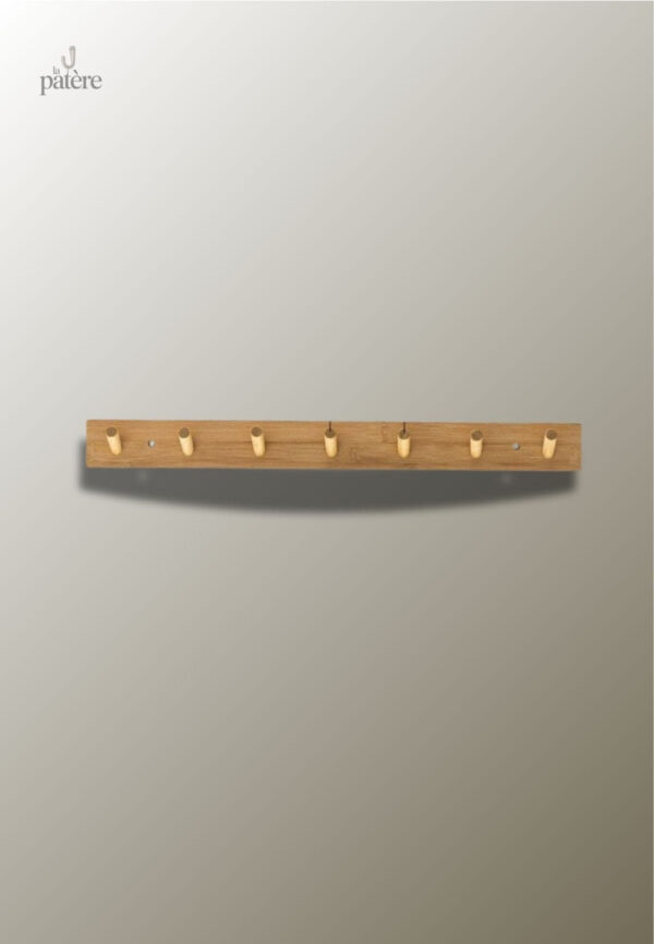 Porte manteau mural en bois avec 7 picots pratiques