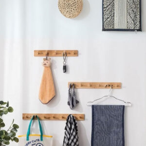 Porte manteau mural en bois, rangement élégant et fonctionnel