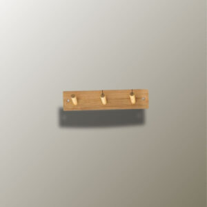 Porte manteau mural en bois avec 3 picots