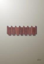 Porte manteau mural en bois foncé avec 6 patères design