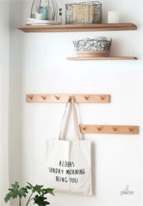 Support mural en bois pour vêtements avec 5 crochets