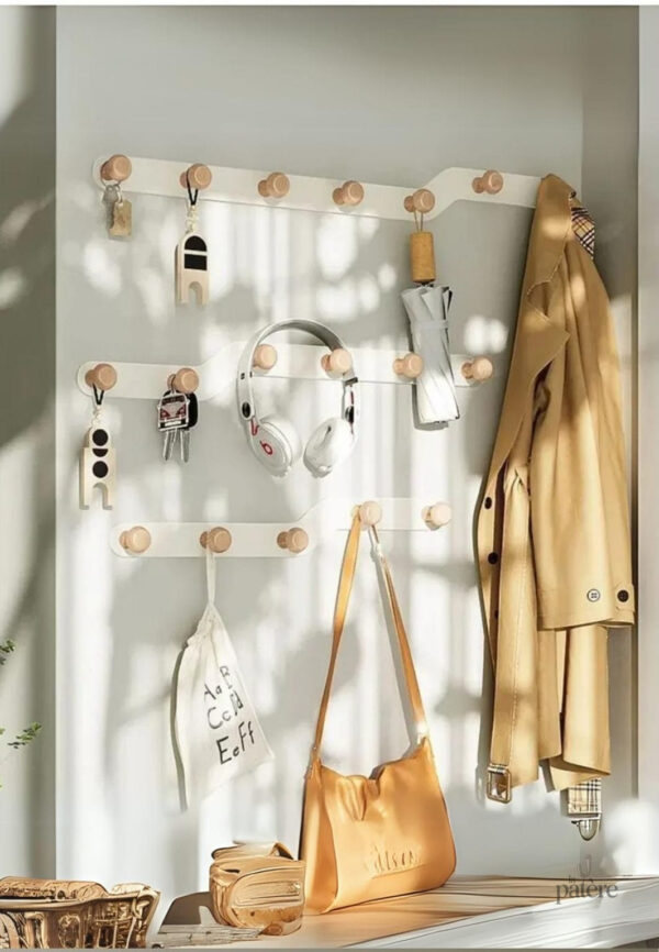 Porte manteau mural moderne avec 6 crochets pratiques