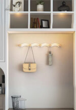 Porte manteau mural Vague 5 points en design moderne