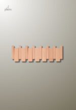 Porte manteau mural en bois clair avec 6 patères design