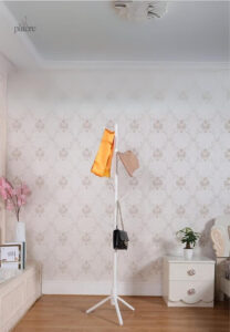 Porte manteau arbre tubé blanc sur pied