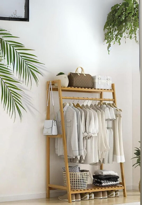 Meuble porte-manteau en bois clair Petit Triangle