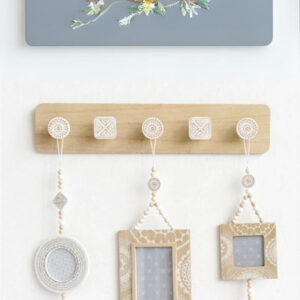 Porte manteau mural design avec 5 crochets artisanaux