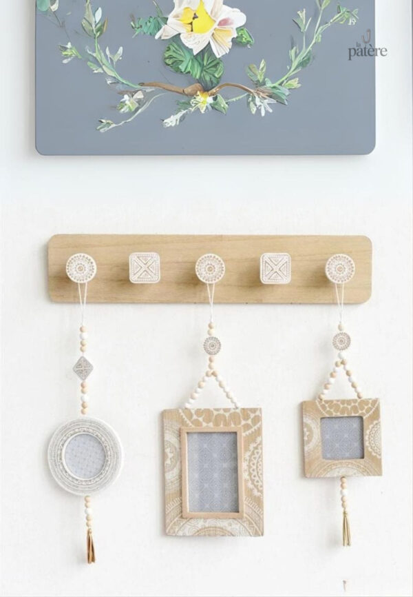 Porte manteau mural design avec 5 crochets artisanaux